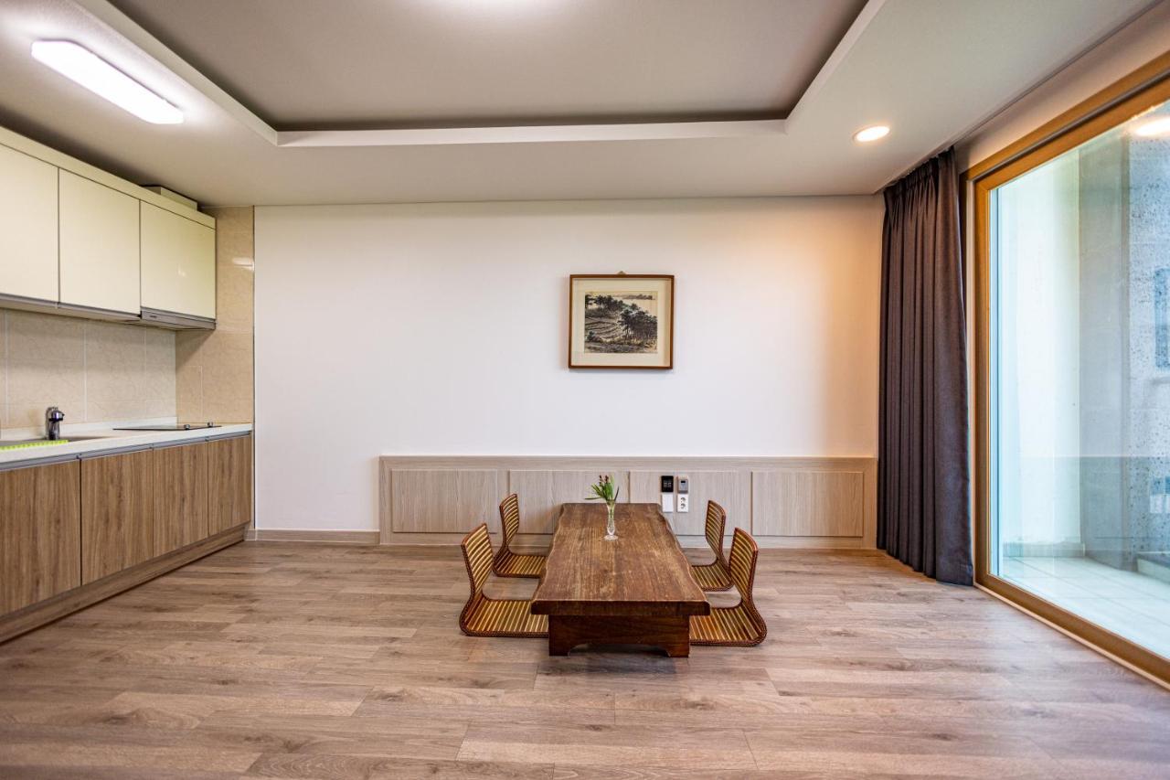 Jeju Arumdaun Resort Sihung-ni Екстериор снимка