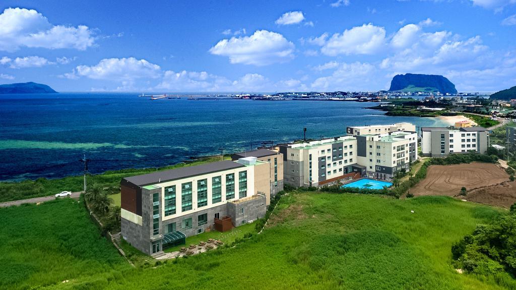 Jeju Arumdaun Resort Sihung-ni Екстериор снимка